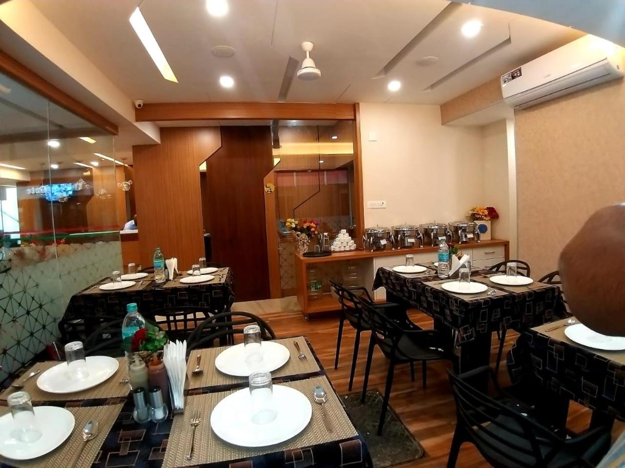 Grand Elegant Hotel Chennai Exterior photo