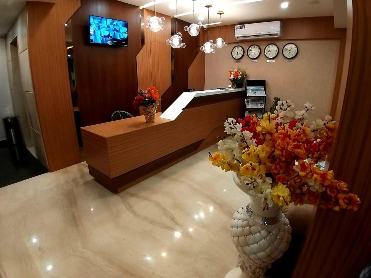 Grand Elegant Hotel Chennai Exterior photo