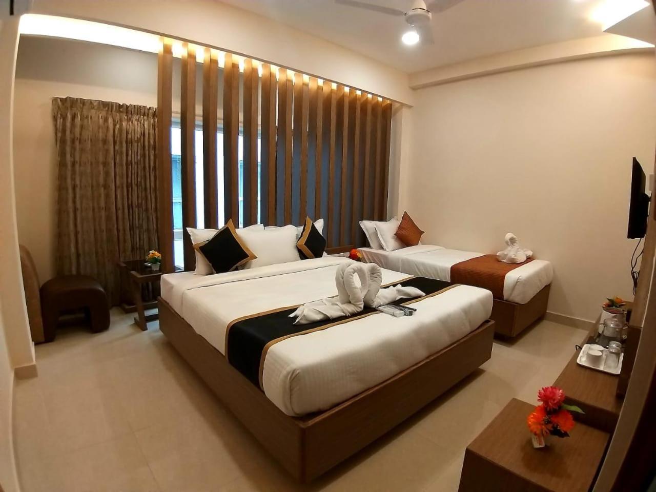 Grand Elegant Hotel Chennai Exterior photo